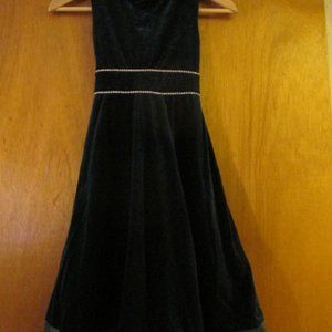 Dark Green Velvet Girls Dress